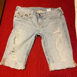 True Religion size 28 Bermuda shorts light wash